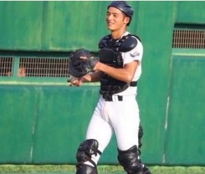 涙の挫折を告白！岡田健史が高校時代、プロ野球を挫折して俳優に切り替えた理由とは